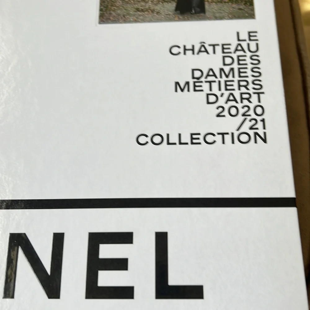 NEW Chanel 2020/21 collection book - Picture 2 of 3